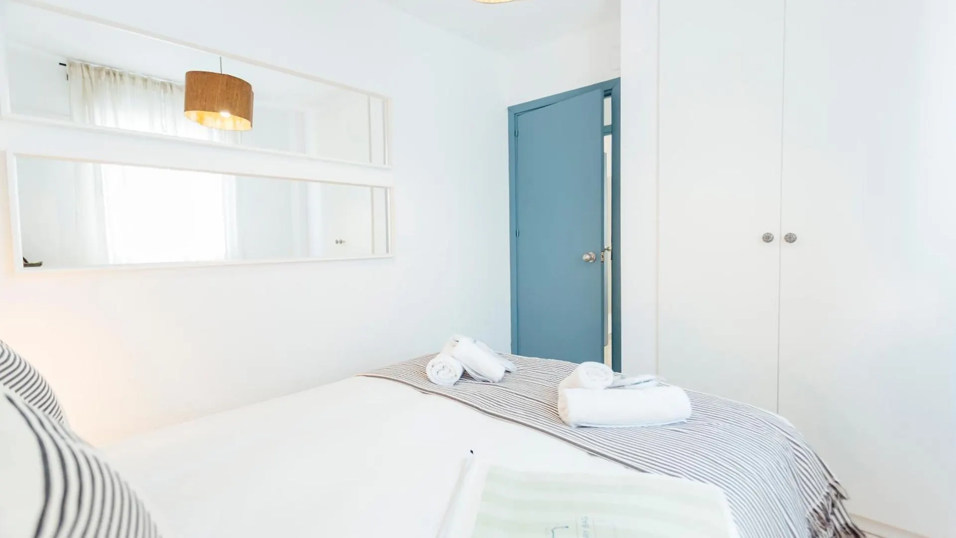 Stunning And Colorful- 4Bd 2Bth- Santa Cruz Appartement Sevilla Spanje