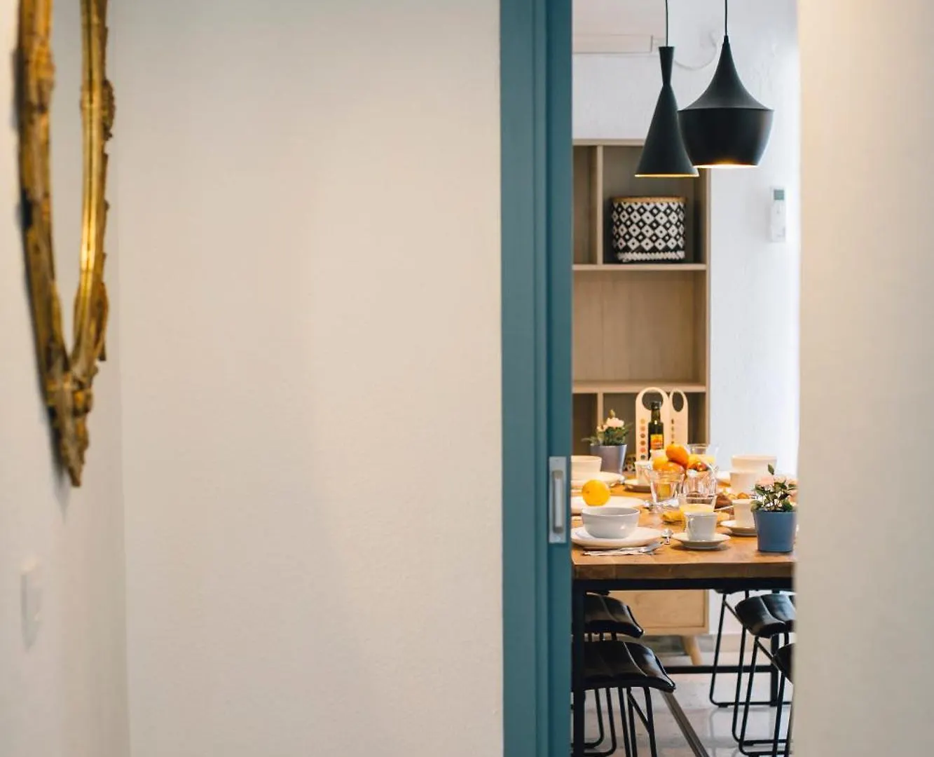 Stunning And Colorful- 4Bd 2Bth- Santa Cruz Appartement Sevilla
