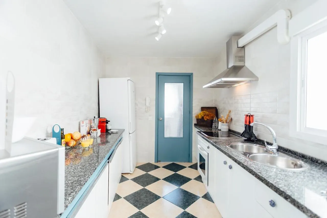 Stunning And Colorful- 4Bd 2Bth- Santa Cruz Apartment Seville 0*,  Spain